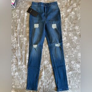 FITJEANS Brand Skinny Jeans - Size Medium